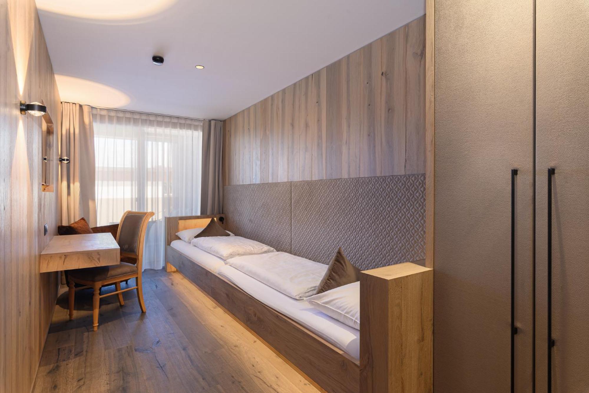 Hotel Chalet Mirabell Hafling ภายนอก รูปภาพ