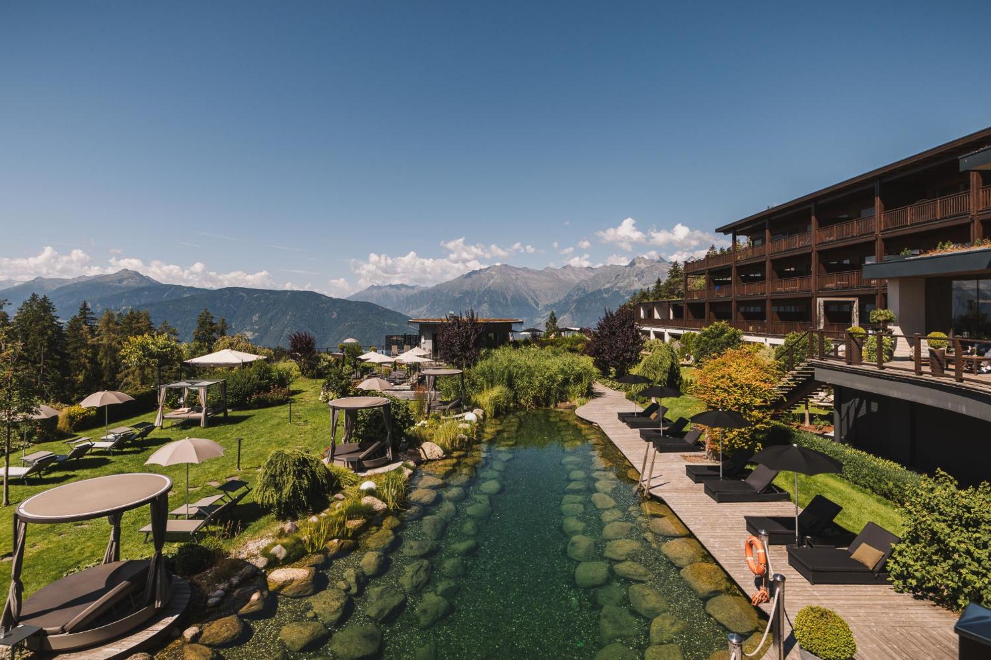 Hotel Chalet Mirabell Hafling ภายนอก รูปภาพ